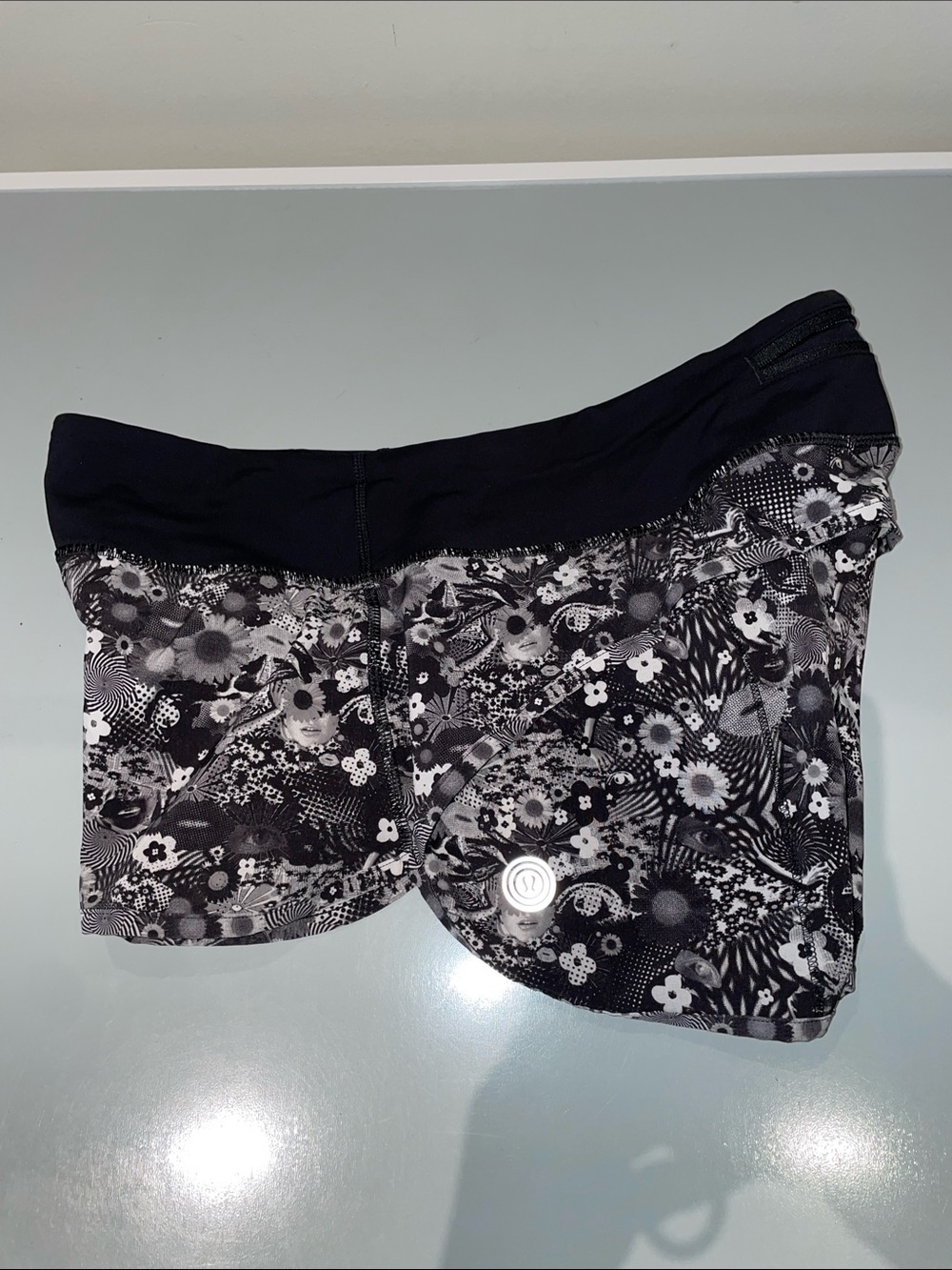 Lululemon Speed Short *SW 2017 Seawheeze - Counter Culture White Black / Black 8
